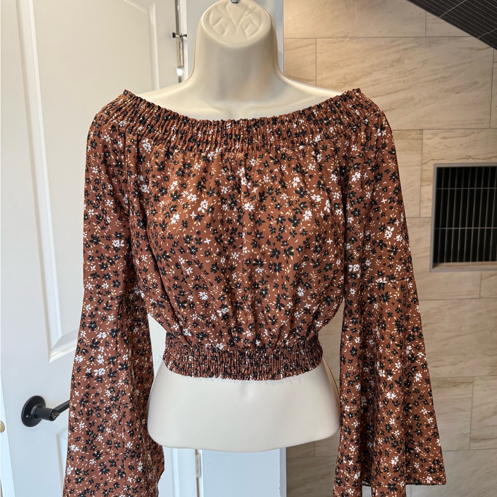 Chic Floral Smocked Blouse in Brown